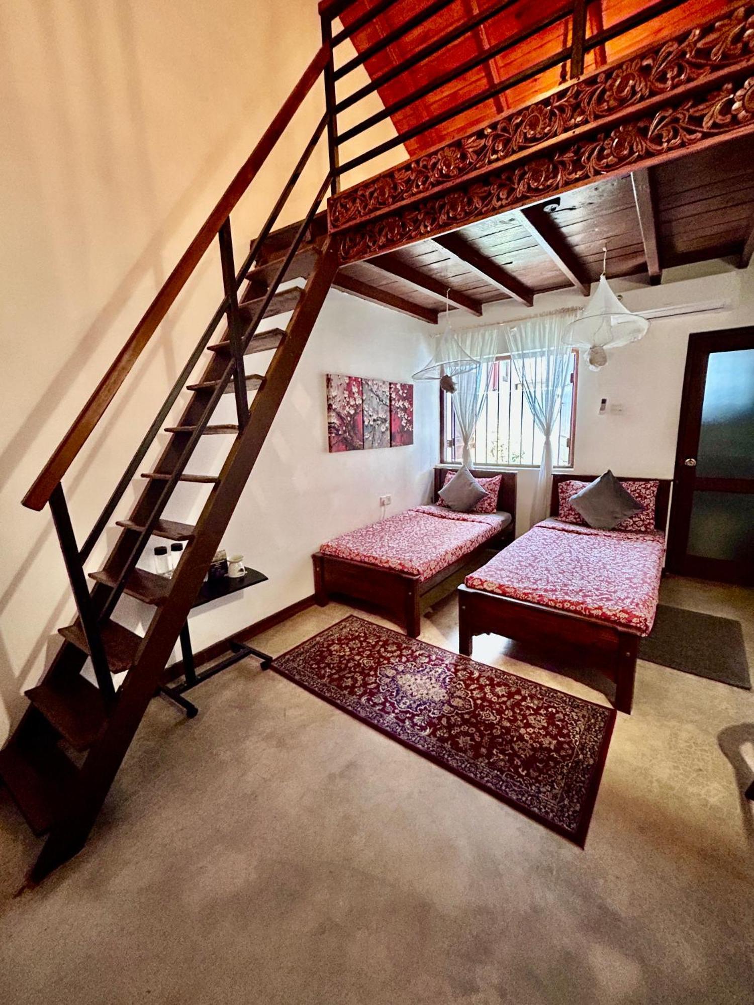 Colonial Residence Kandy Exterior photo